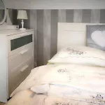 펜션 Haus Julia Direkt Am Hennesee Mitten Im Sauerland