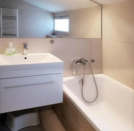 Haus Julia Direkt Am Hennesee Mitten Im Sauerland * ميشيده