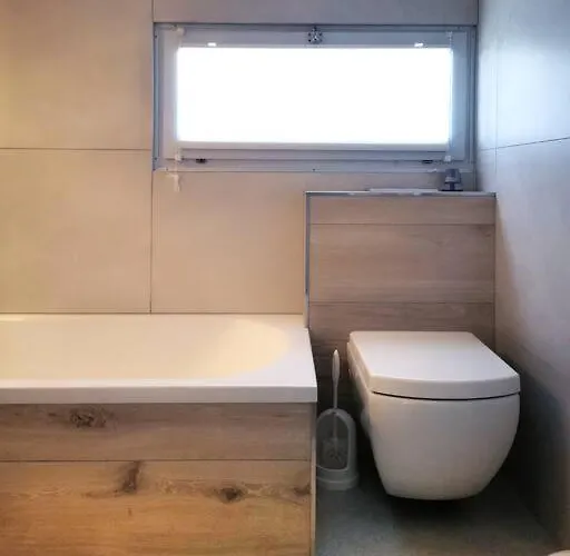 Haus Julia Direkt Am Hennesee Mitten Im Sauerland *